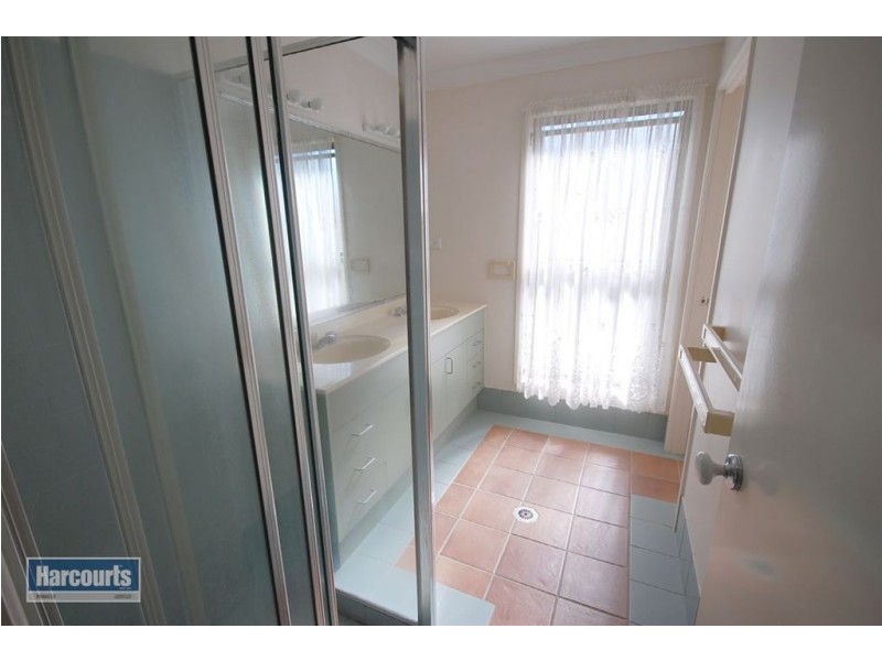 16 The Boulevard, Albany Creek QLD 4035