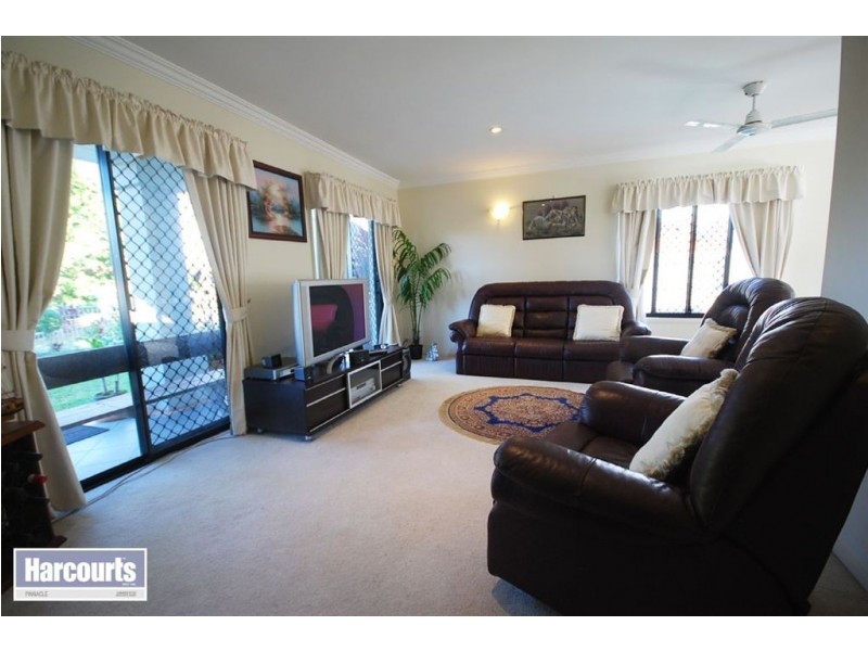 75 Casuarina Street, Bridgeman Downs QLD 4035