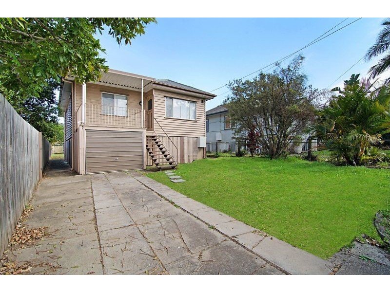 32 Church Road, Zillmere QLD 4034