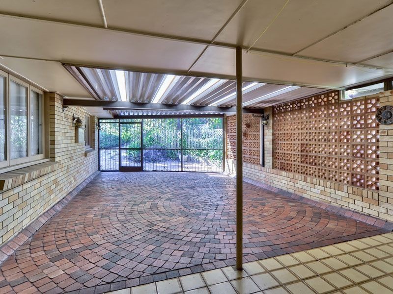 7 Euratha Street, Stafford Heights QLD 4053