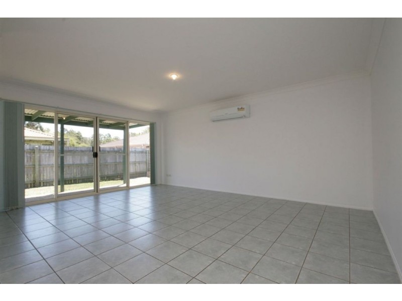 16 Grevillea Pl, Bridgeman Downs QLD 4035