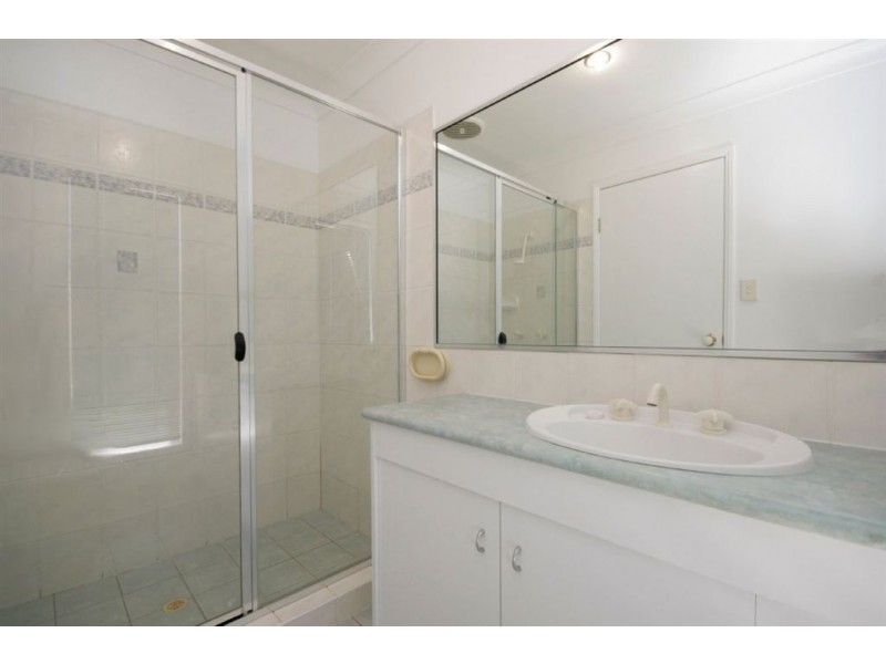 16 Grevillea Pl, Bridgeman Downs QLD 4035