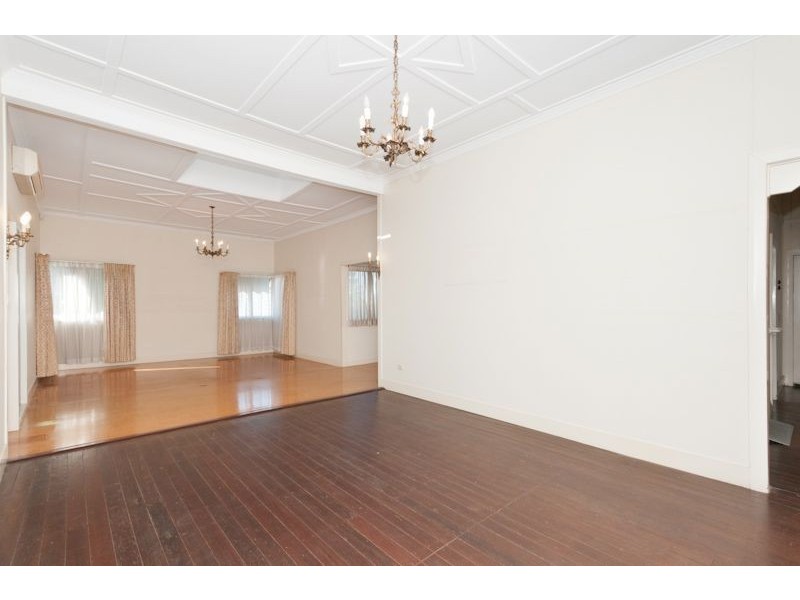 16 Centre Street, Aspley QLD 4034