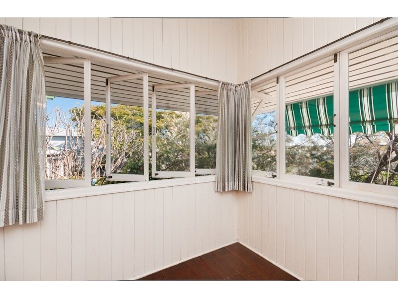 16 Centre Street, Aspley QLD 4034