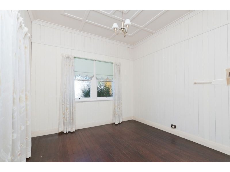 16 Centre Street, Aspley QLD 4034