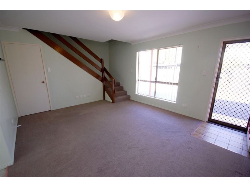 1/16 Jilloong St, Strathpine QLD 4500