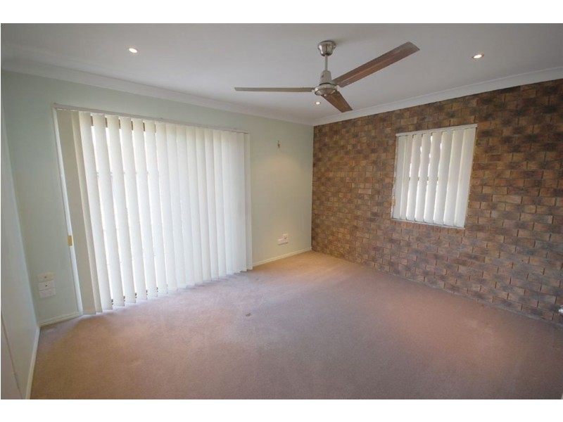 1/16 Jilloong St, Strathpine QLD 4500