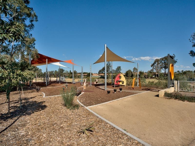 4/8 Endeavour Cl, Fitzgibbon QLD 4018