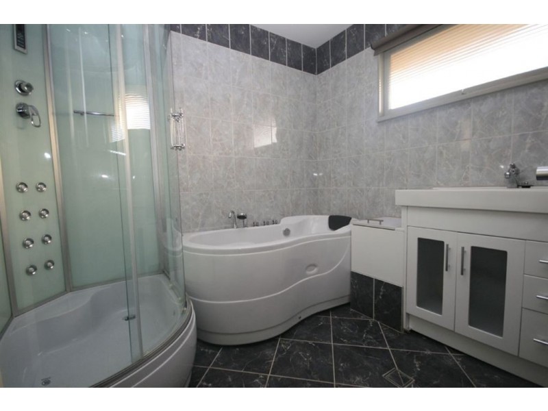 49 Beams Rd, Boondall QLD 4034