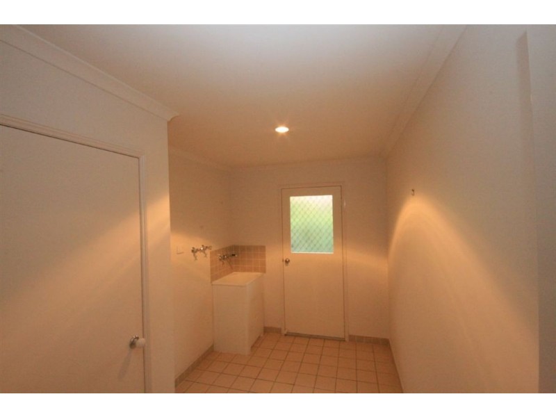 8 Brigalow Cl, Bridgeman Downs QLD 4035