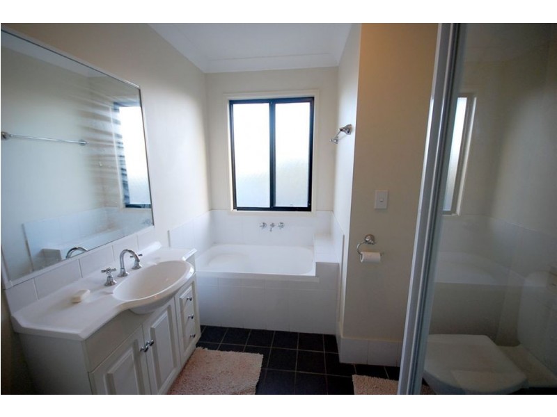 4/18 Rowell St, Zillmere QLD 4034