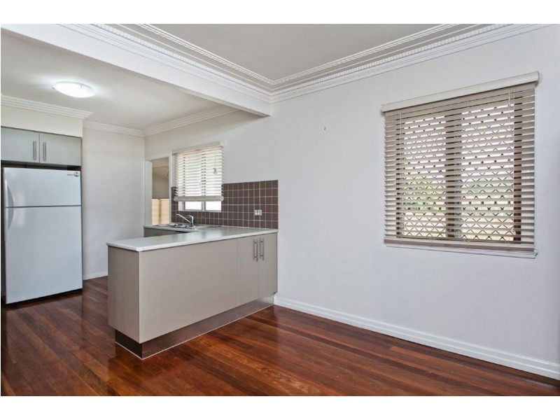 8 Frankit Street, Wavell Heights QLD 4012