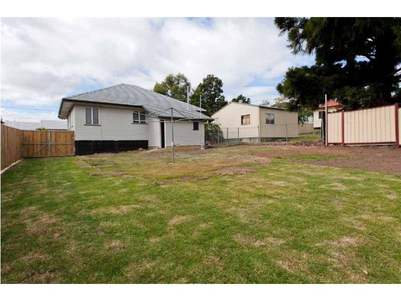 8 Frankit Street, Wavell Heights QLD 4012