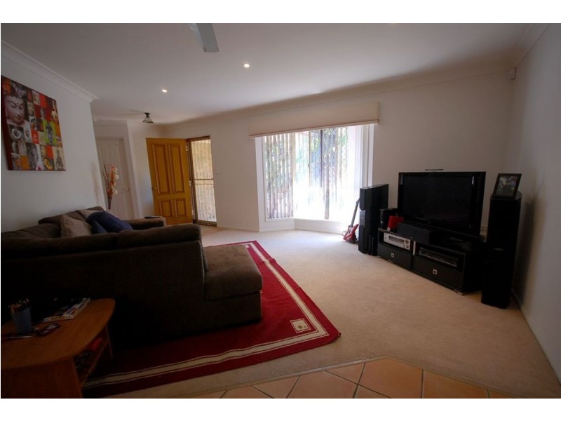 9 Stallone Cct, Mcdowall QLD 4053