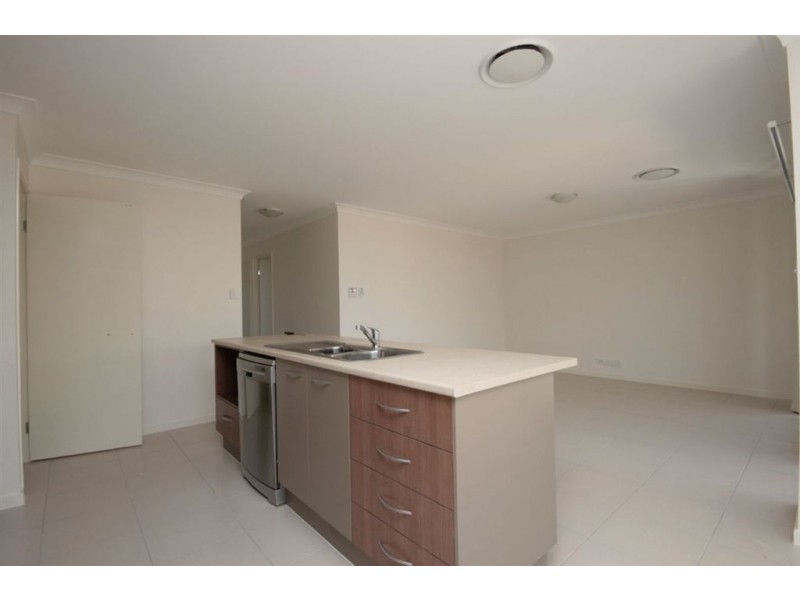 4 Conondale St, Fitzgibbon QLD 4018