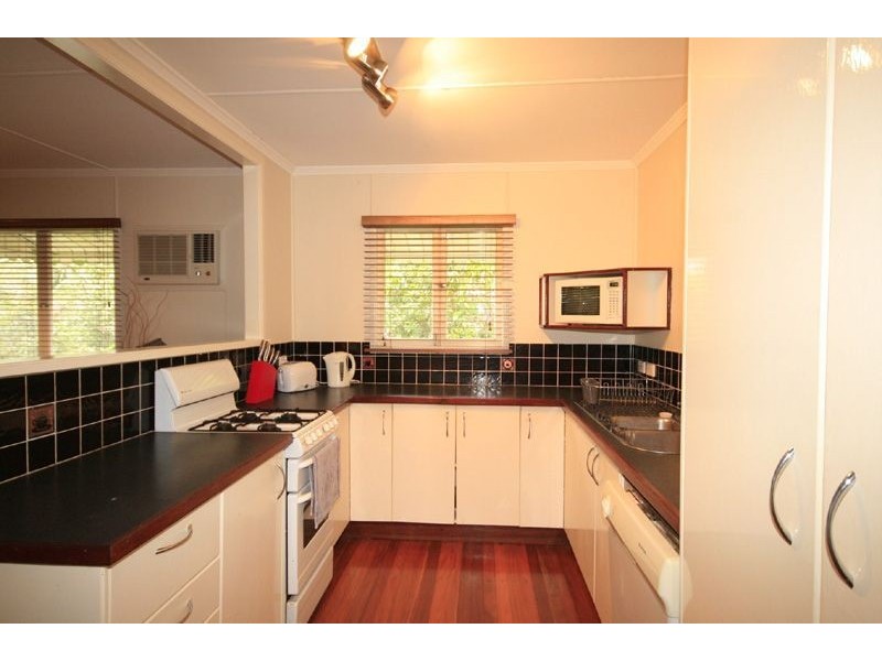 8 Shelgate St, Chermside West QLD 4032