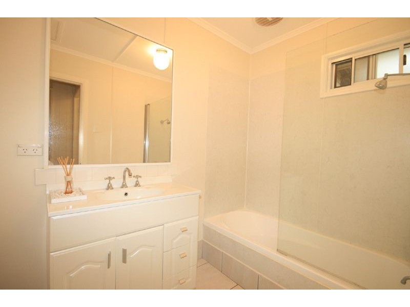 8 Shelgate St, Chermside West QLD 4032