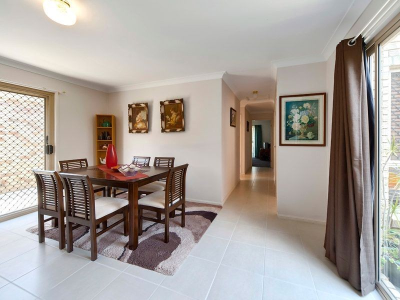 84 Silkyoak Cct, Fitzgibbon QLD 4018