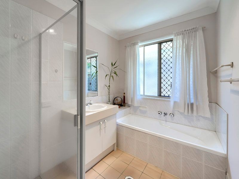 84 Silkyoak Cct, Fitzgibbon QLD 4018