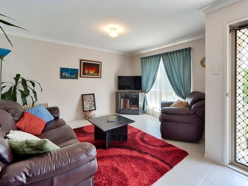 84 Silkyoak Cct, Fitzgibbon QLD 4018