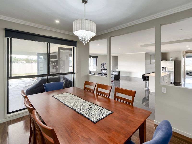 27 Hudson Way, Ningi QLD 4511