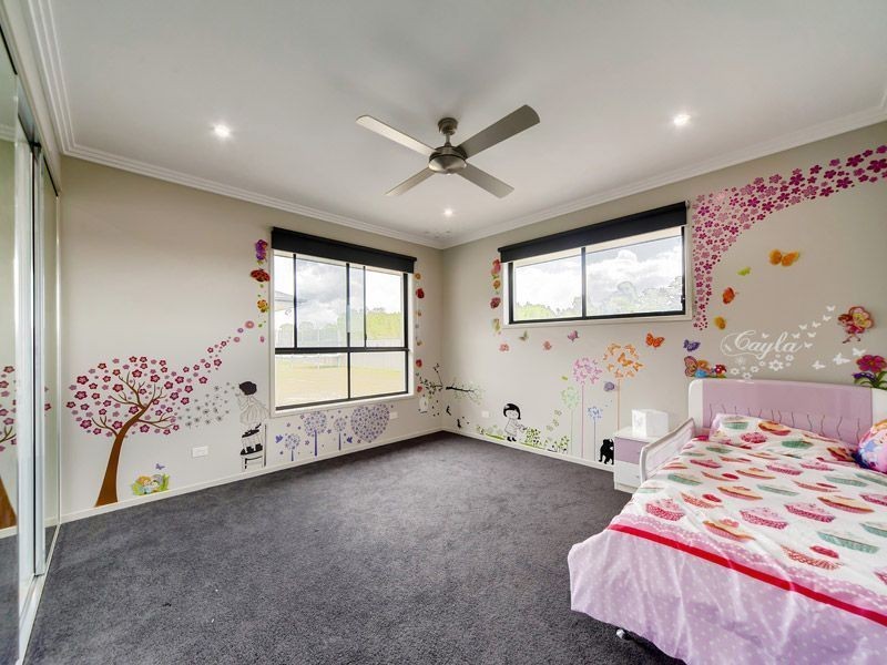 27 Hudson Way, Ningi QLD 4511