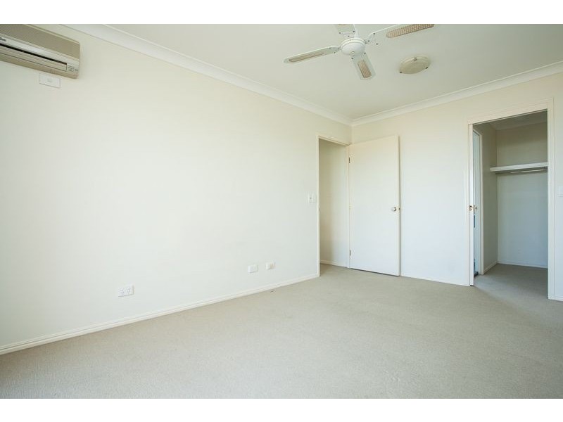 1/34 Silvyn Street, Redcliffe QLD 4020