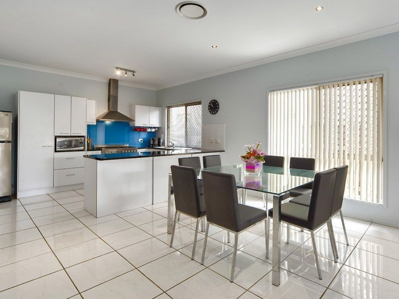 61 Petrie Crescent, Aspley QLD 4034