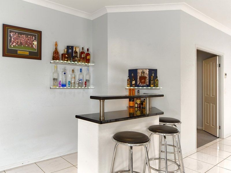 61 Petrie Crescent, Aspley QLD 4034