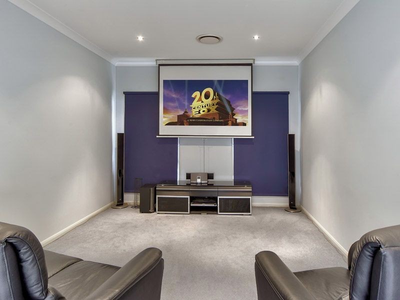 61 Petrie Crescent, Aspley QLD 4034