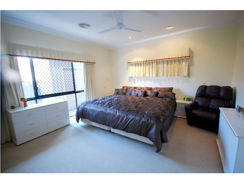 2 Culkin Pl, Mcdowall QLD 4053