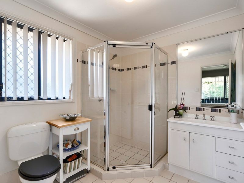 1 Cabarita Crescent, Eatons Hill QLD 4037