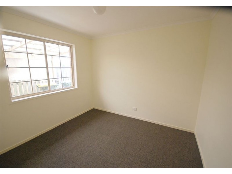 2/15 River Gum Cl, Fitzgibbon QLD 4018