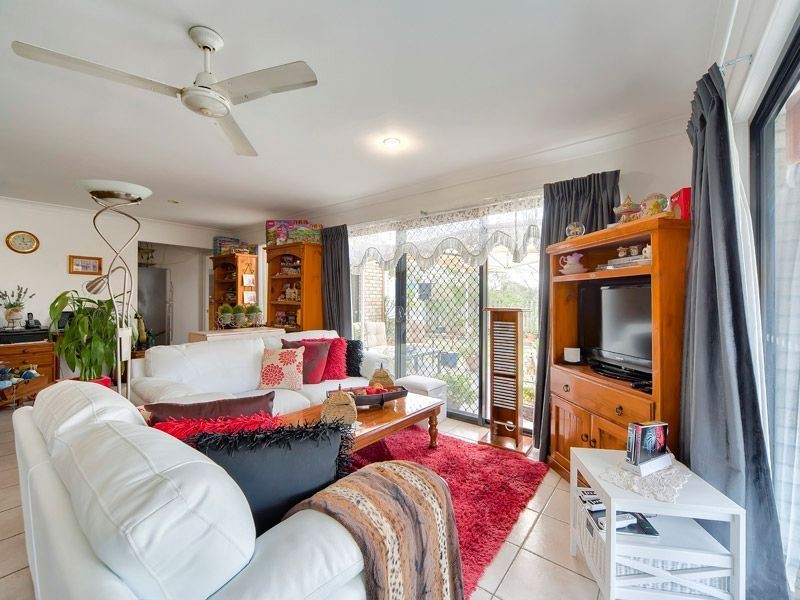 32 Maurice Avenue, Morayfield QLD 4506