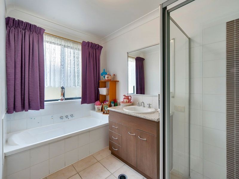 32 Maurice Avenue, Morayfield QLD 4506