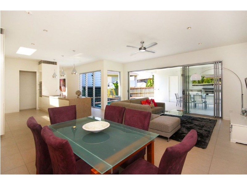 40 Asciano Pl, Bridgeman Downs QLD 4035