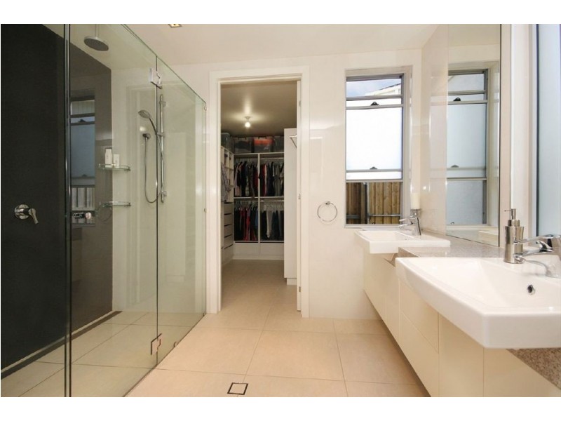 40 Asciano Pl, Bridgeman Downs QLD 4035