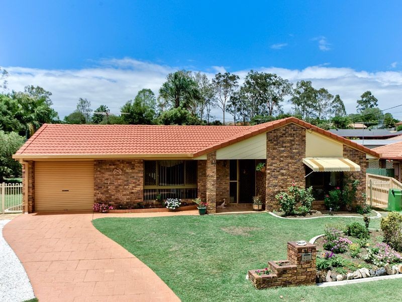 3 Oleron Tce, Petrie QLD 4502