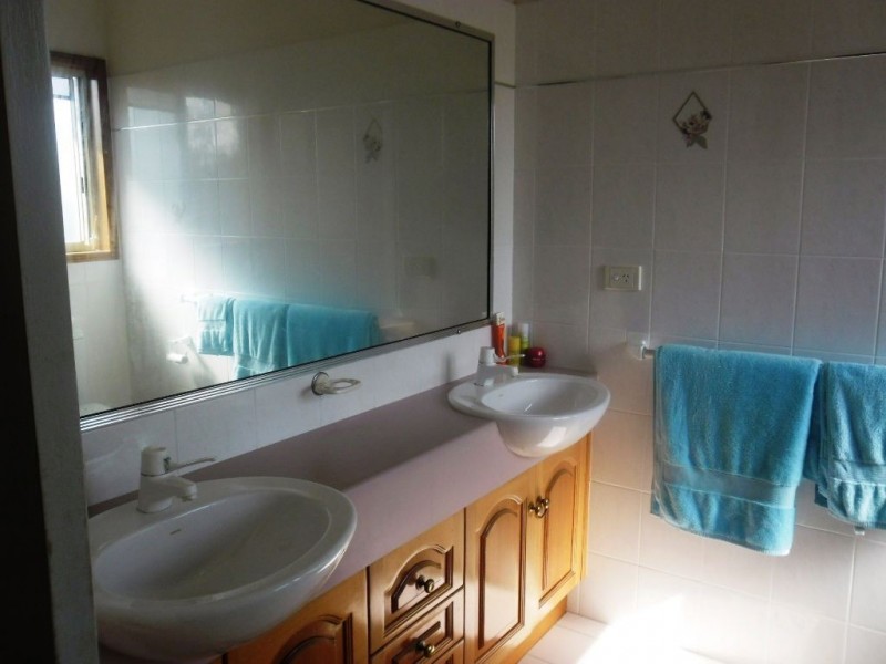 19 Constellation Cres, Bridgeman Downs QLD 4035