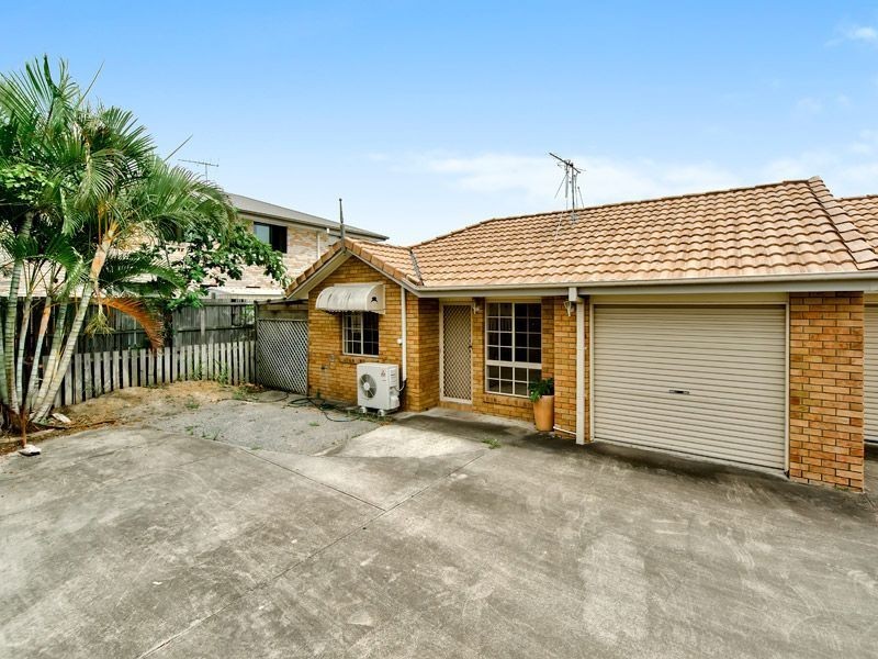 2/15 River Gum Close, Fitzgibbon QLD 4018