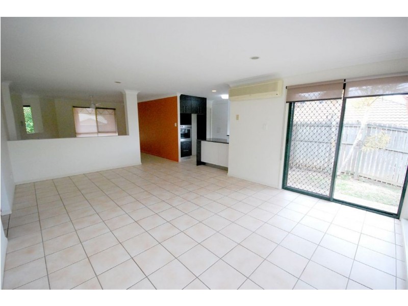 3 Macadam Ct, Kallangur QLD 4503