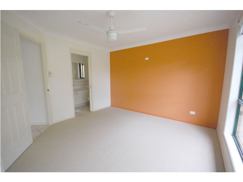 3 Macadam Ct, Kallangur QLD 4503