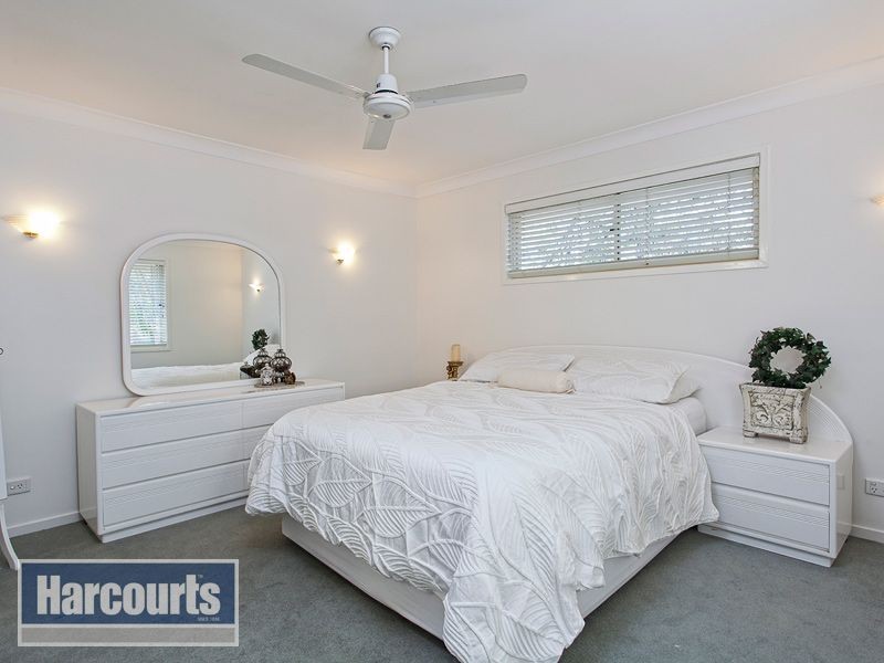 3 Lunar Place, Bridgeman Downs QLD 4035