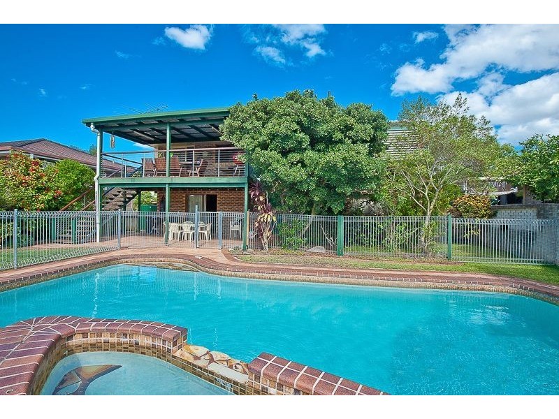 4 Leckmy St, Ferny Grove QLD 4055