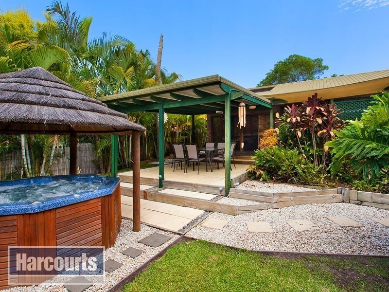 25 Lanchester St, Stafford Heights QLD 4053