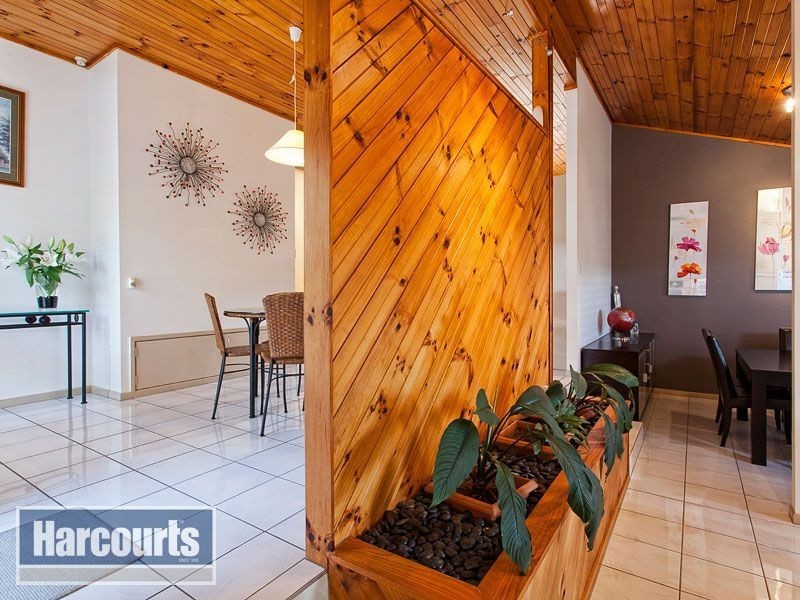 25 Lanchester St, Stafford Heights QLD 4053