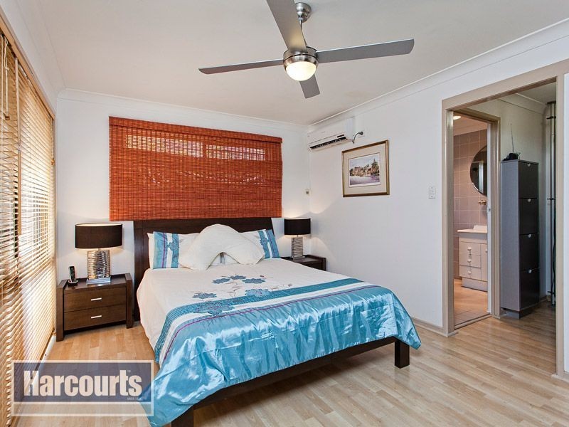 25 Lanchester St, Stafford Heights QLD 4053