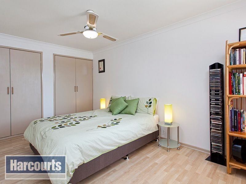 25 Lanchester St, Stafford Heights QLD 4053