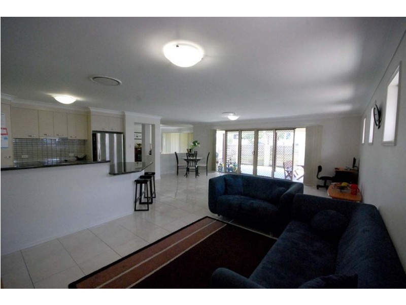 20 Canopus St, Bridgeman Downs QLD 4035