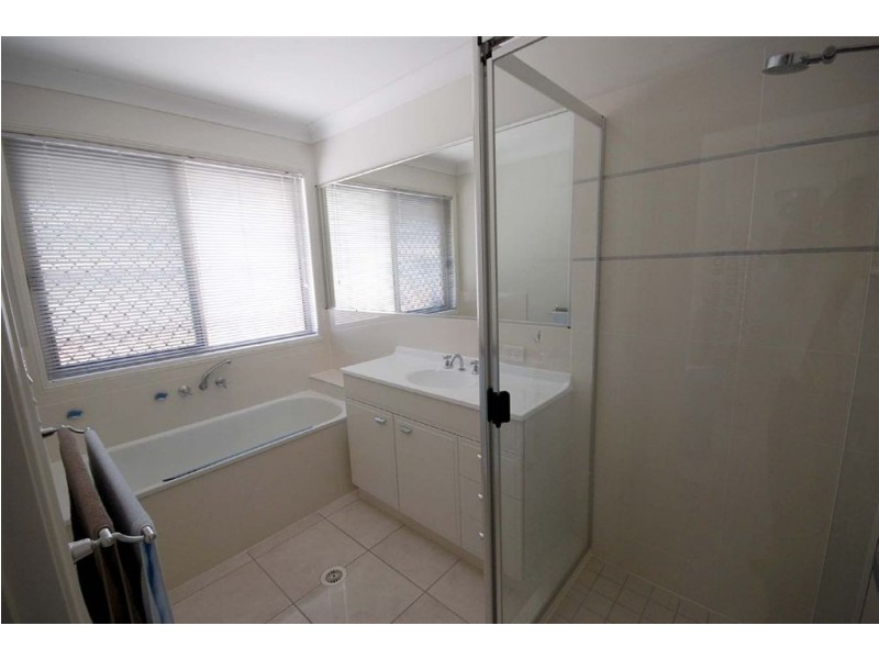 20 Canopus St, Bridgeman Downs QLD 4035